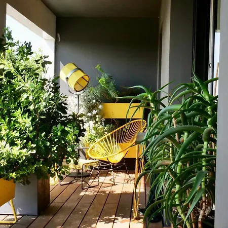 La Demeure Ile De Nantes Apartmanhotel Nantes